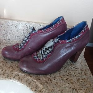 Poetic License heels